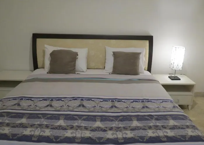 Beachfront Alit Hotel Sanur